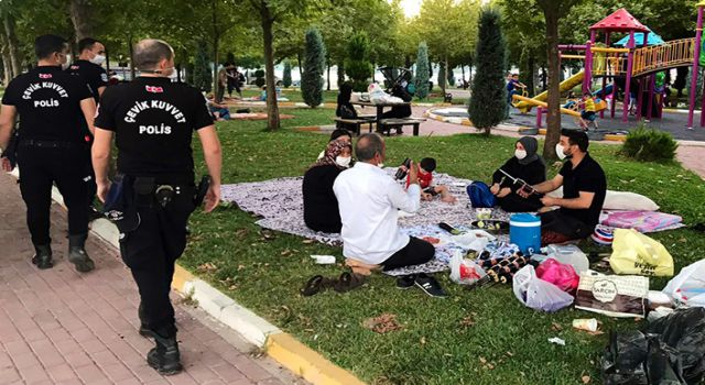 Urfa'da kurallara uymayanlara ceza yazıldı