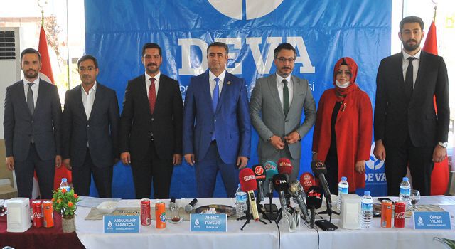 DEVA Partisi Haliliye Başkanı Karakeçili oldu