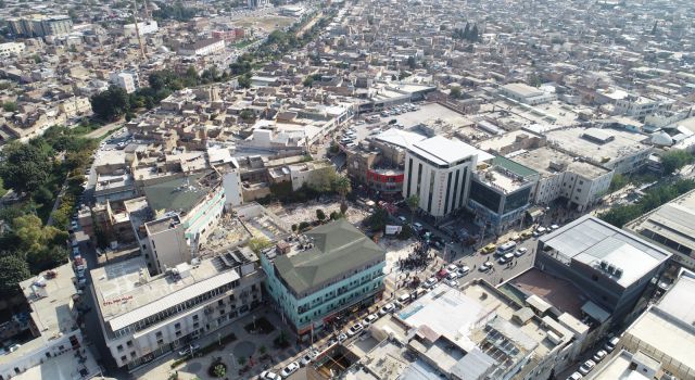 Kızılay Meydanı'ndaki yapılar yıkılıyor