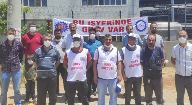 Şanlıurfa'da fabrika işçileri greve başladı