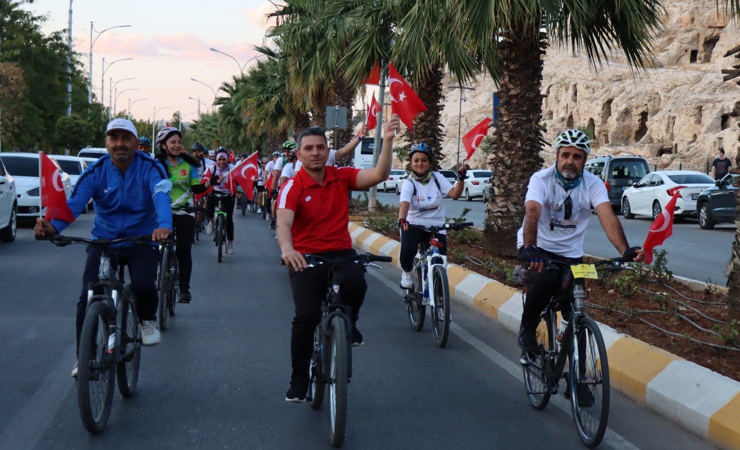 Şanlıurfa’da farkındalık için pedal çevirdiler