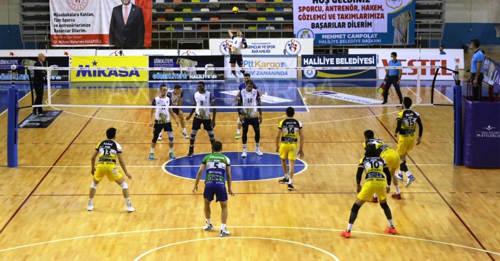 Voleybolda Urfa derbisi heyecanı