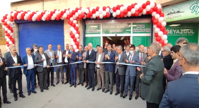 Urfa'da sosyal market dualarla açıldı