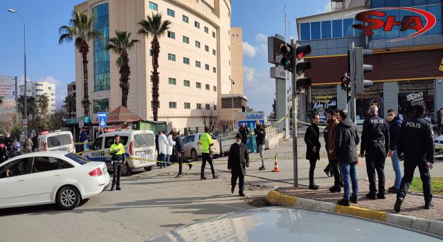 Urfa'da 2 polis silahla vuruldu