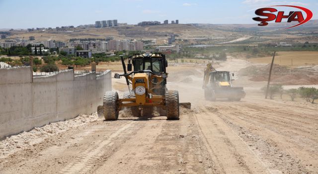 Karaköprü'de yeni yol çalışmaları aralıksız sürüyor