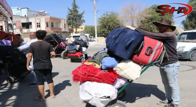 Akçakale'den 80 kişi Suriye'ye gönüllü dönüş yaptı