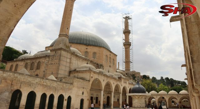 Dergâh Camisi minaresinde onarım çalışması başlatıldı