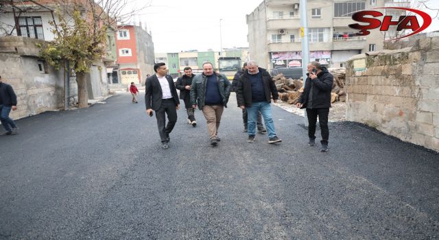 BAHÇELİEVLER MAHALLESİ’NDE SICAK ASFALT ÇALIŞMASI DEVAM EDİYOR