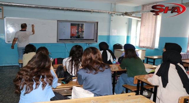 Haliliye Belediyesi, dershane hizmetiyle gençlerin yanında oluyor