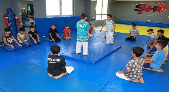 Judo kursu ile minikler şampiyonalara hazırlanıyor