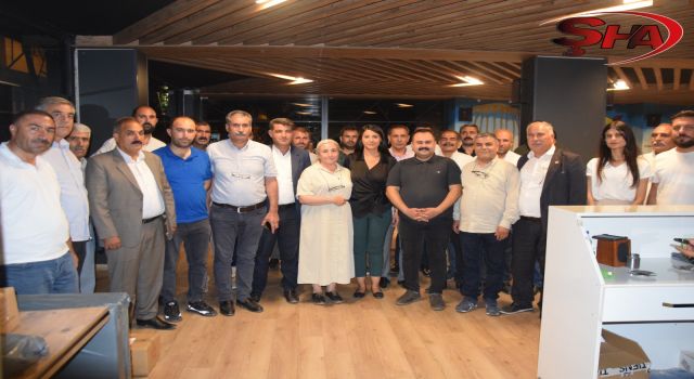 Viranşehir’de milletvekili ve eş başkanlar muhtarları dinledi