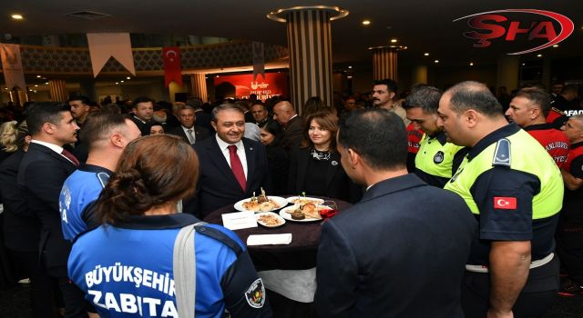 29 Ekim kabul töreni yoğun ilgi gördü