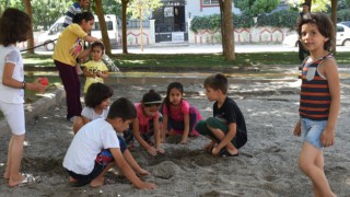 Başkan Aydın çocukları kırmadı