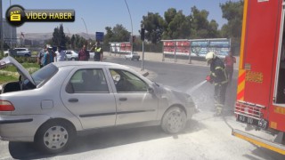 Seyir halindeki araç alev aldı