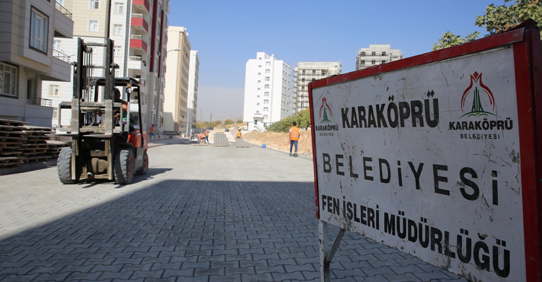 Karaköprü Belediyesi yol çalışmaları