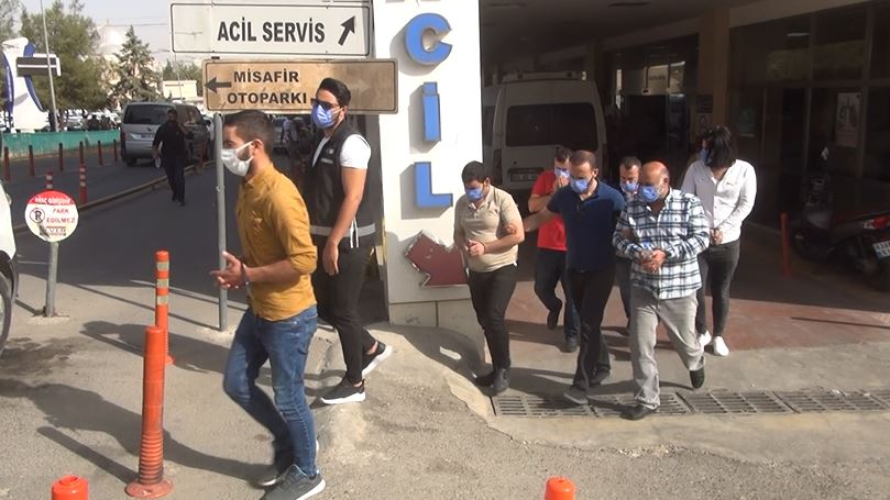 Urfa'da çökertilen sahte reçete çetesi adliye'ye çıkarıldı